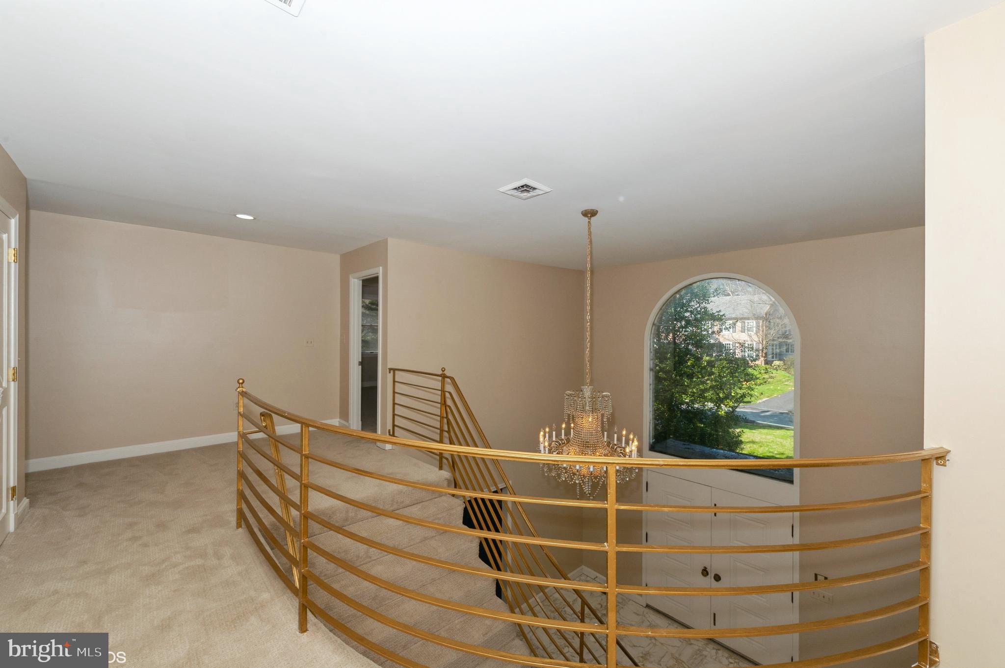 7804 Crossland Road Baltimore, MD 21208 - Photo 22 of 50 Gallery Image 22