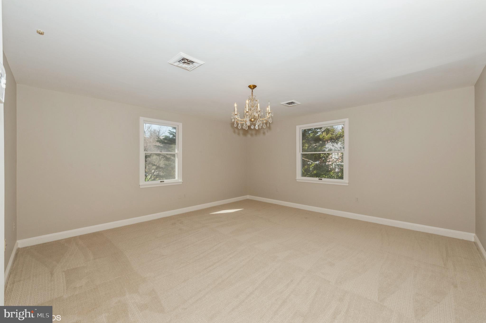7804 Crossland Road Baltimore, MD 21208 - Photo 24 of 50 Gallery Image 24