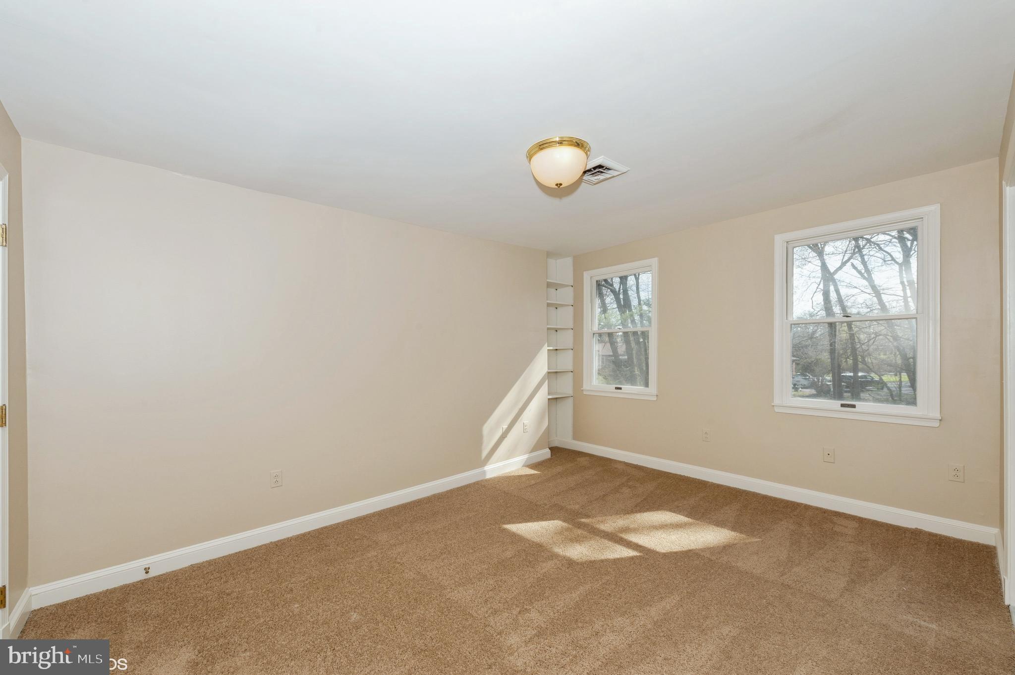 7804 Crossland Road Baltimore, MD 21208 - Photo 30 of 50 Gallery Image 30