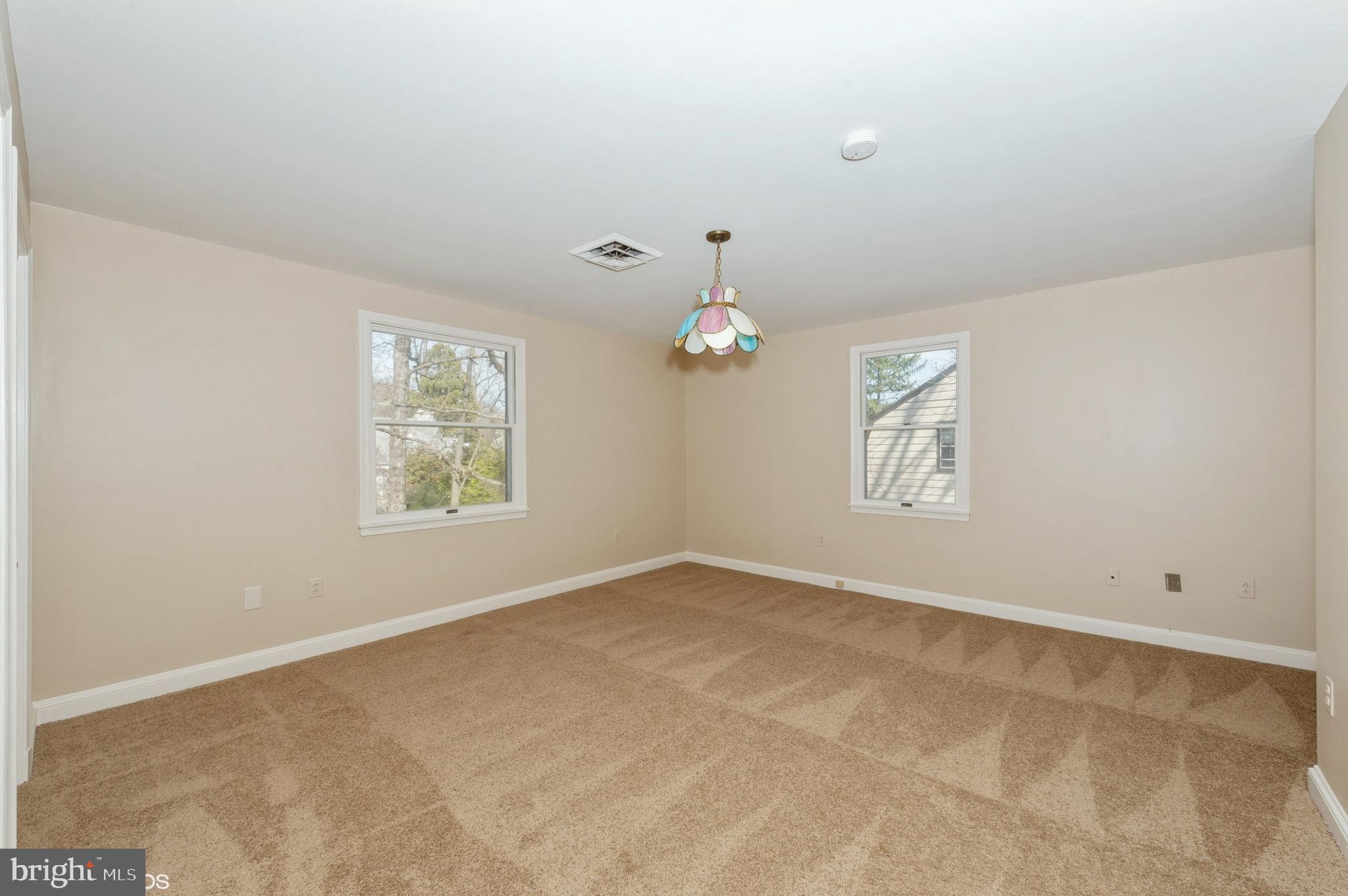 7804 Crossland Road Baltimore, MD 21208 - Photo 34 of 50 Gallery Image 34