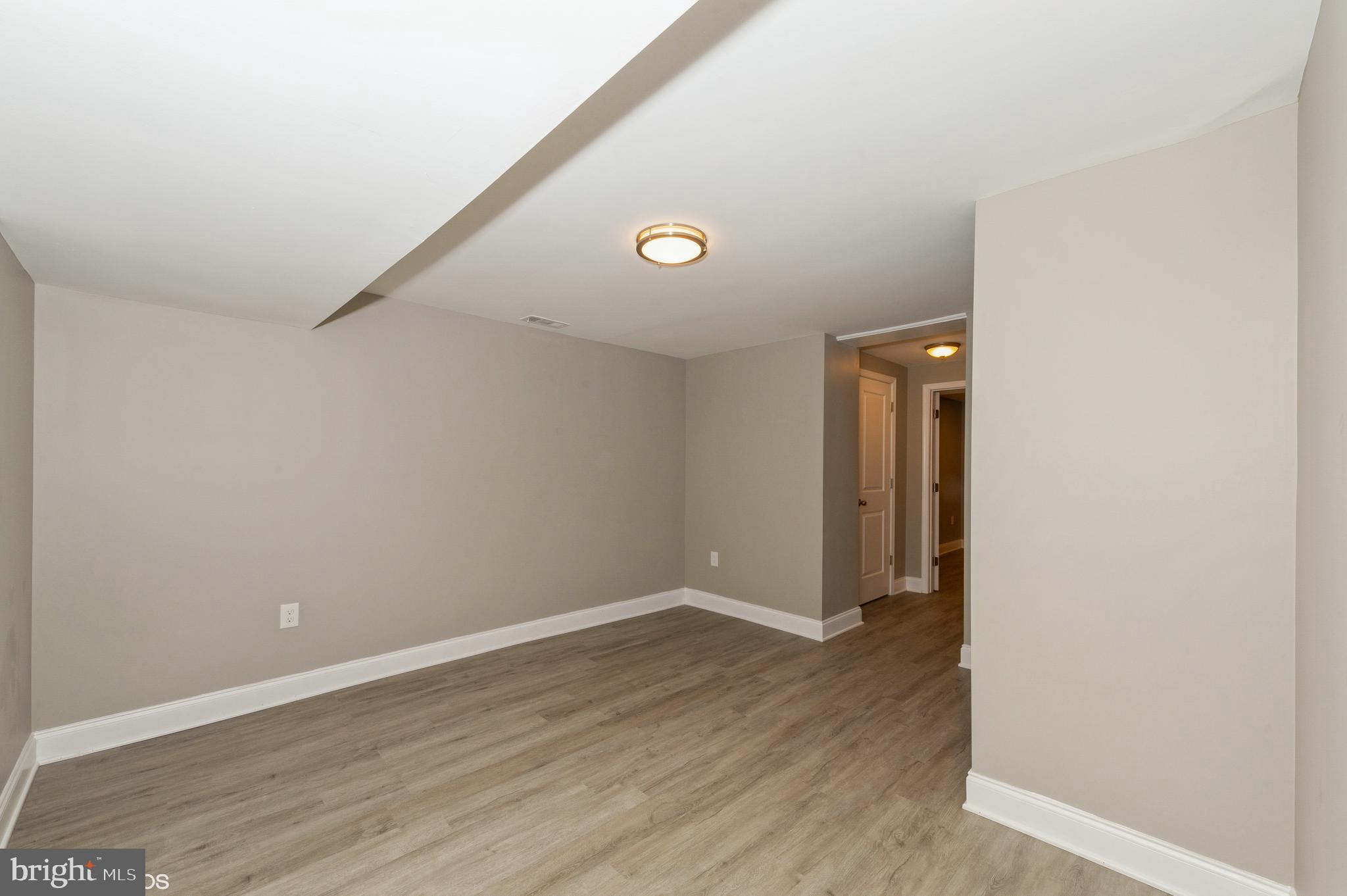 7804 Crossland Road Baltimore, MD 21208 - Photo 36 of 50 Gallery Image 36