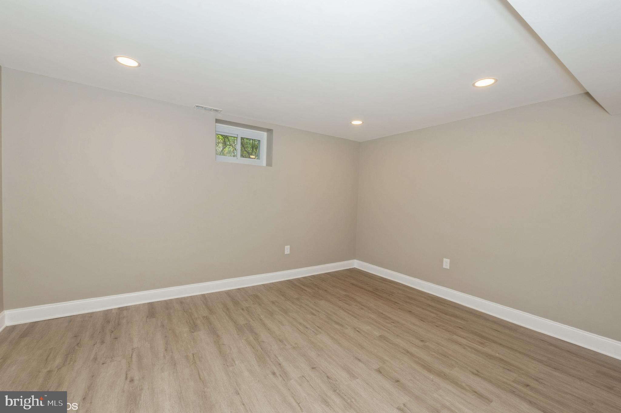 7804 Crossland Road Baltimore, MD 21208 - Photo 40 of 50 Gallery Image 40
