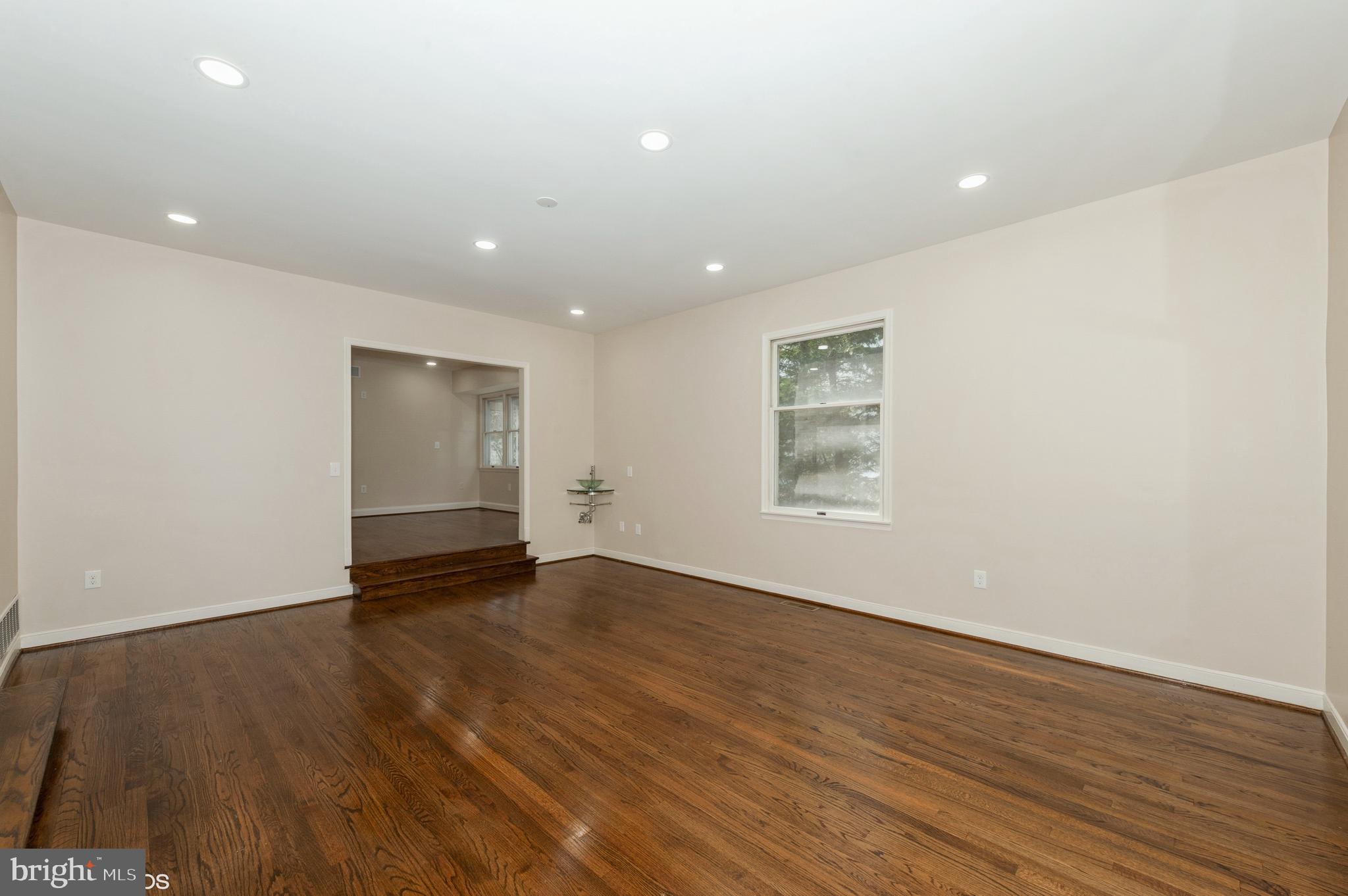 7804 Crossland Road Baltimore, MD 21208 - Photo 7 of 50 Gallery Image 7