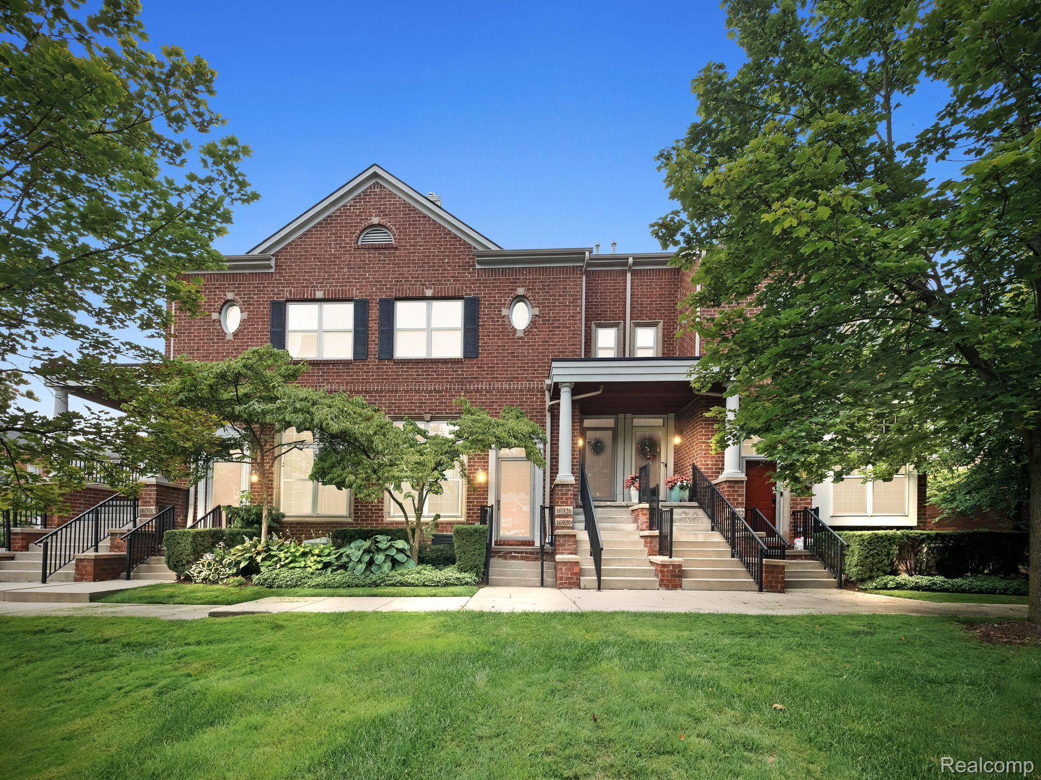 16920 Farmington Road Livonia, MI 48154 - Photo 1 of 28 Gallery Image 1