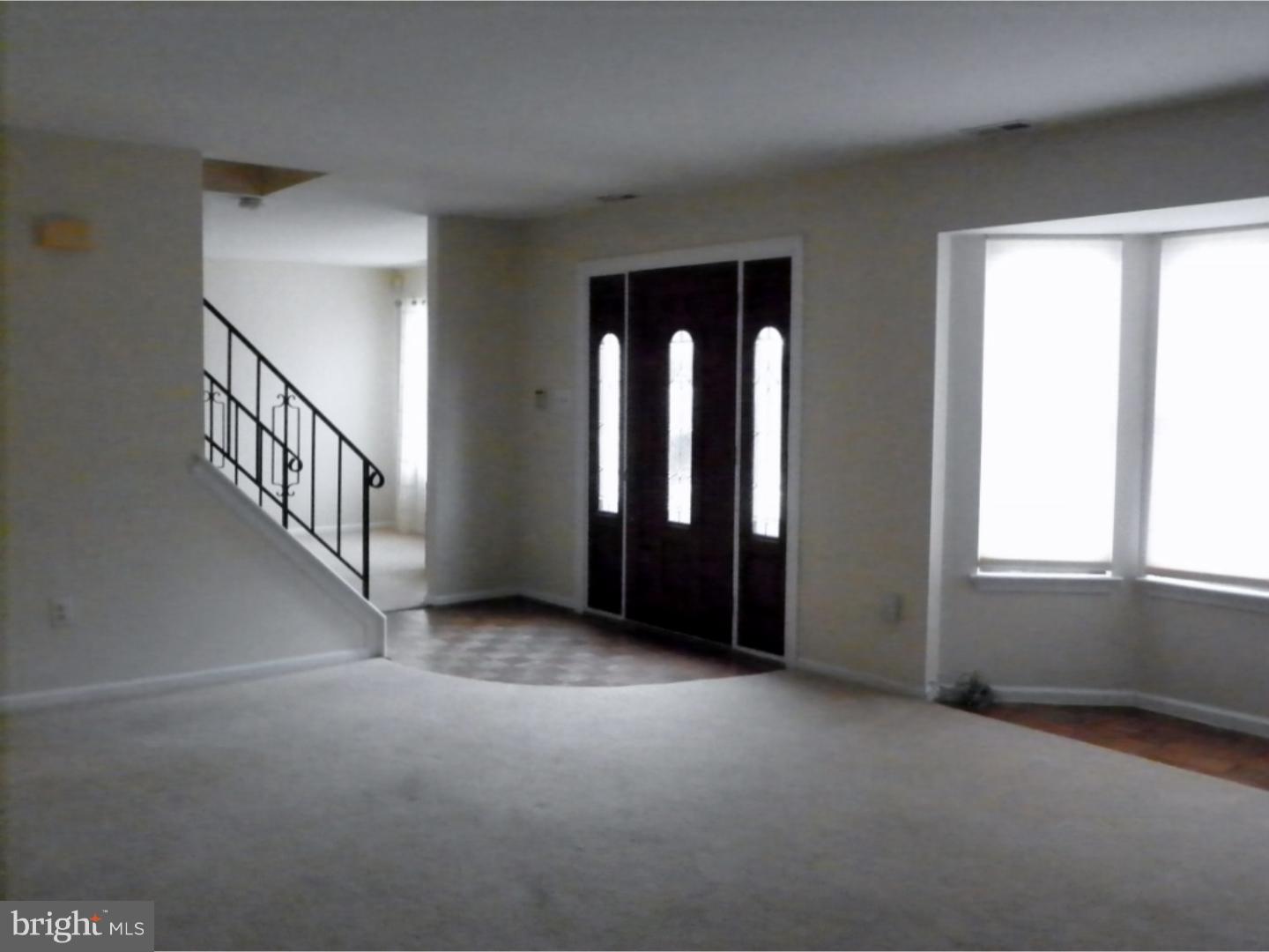 16 Aspen Road Sicklerville, NJ 08081 - Photo 2 of 18 Gallery Image 2