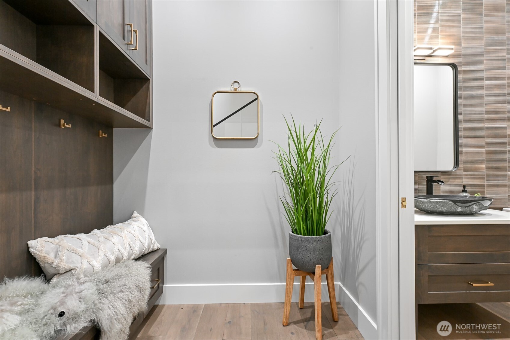 555 Whitecap Road Bellingham, WA 98229 - Photo 5 of 40 a living room with furniture and a potted plant