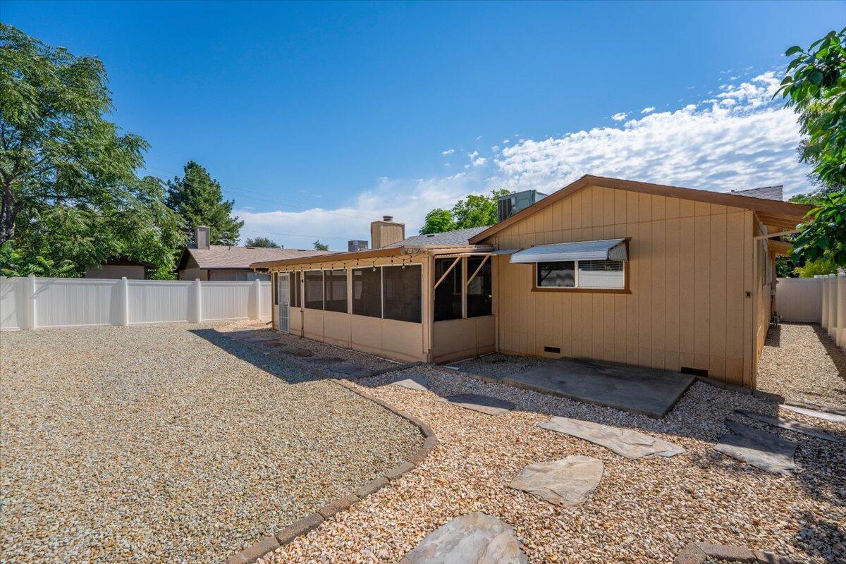 3594 Echo Road Redding, CA 96002 - Photo 23 of 62 Back view