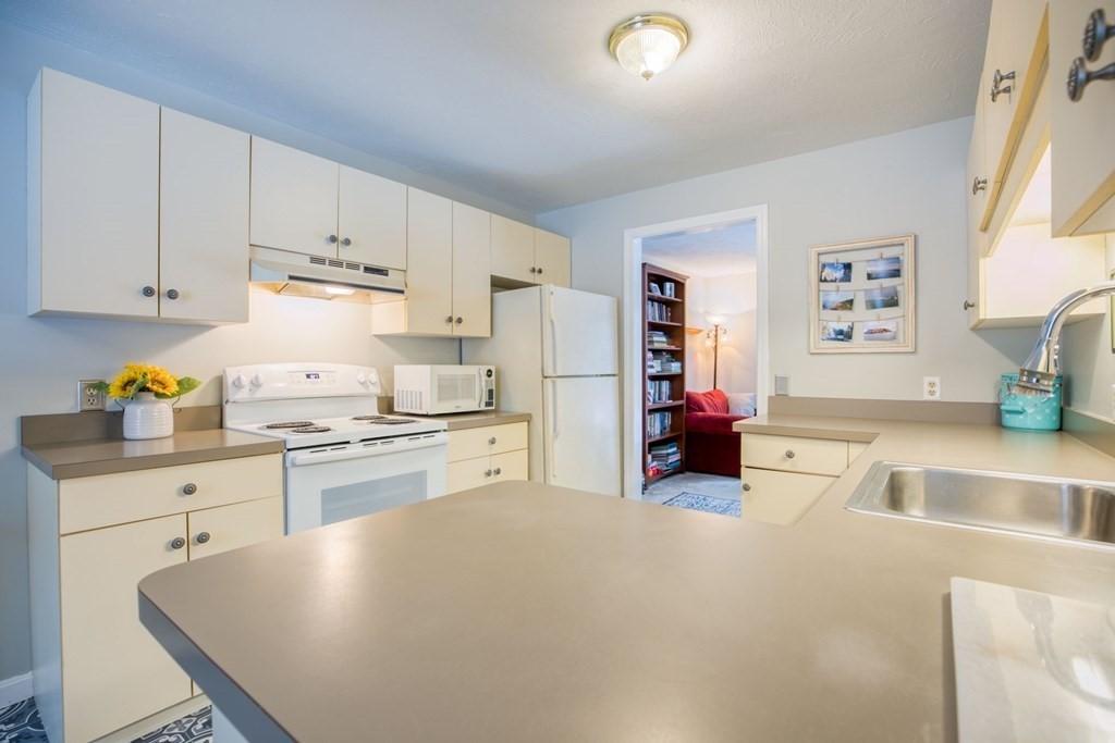 26 Ryan Road, Unit 3 North Brookfield, MA 01535 - Photo 11 of 27