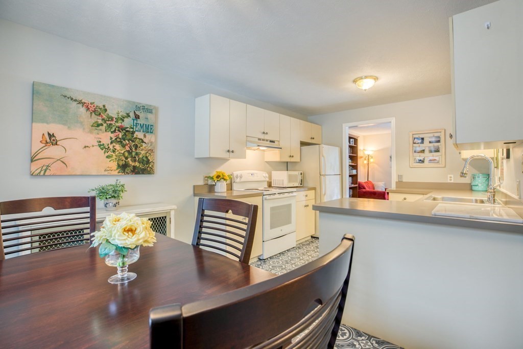 26 Ryan Road, Unit 3 North Brookfield, MA 01535 - Photo 5 of 27