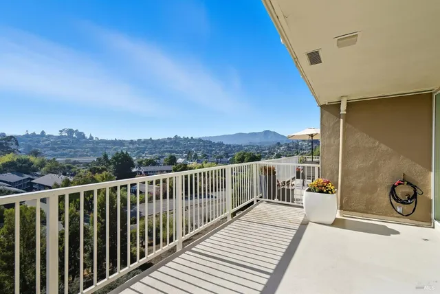 $995,000 | 34 Andrew Drive, Unit 135, Tiburon, CA 94920