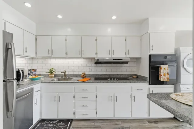 $995,000 | 34 Andrew Drive, Unit 135, Tiburon, CA 94920