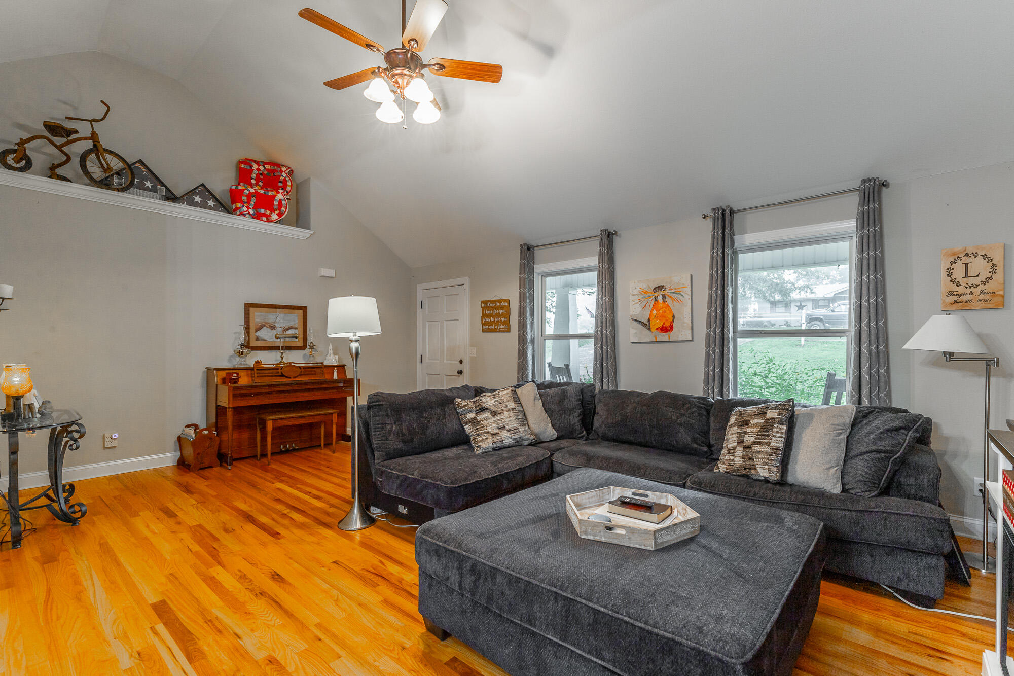 901 Haggard Road Ringgold, GA 30736 - Photo 12 of 55 Living Room