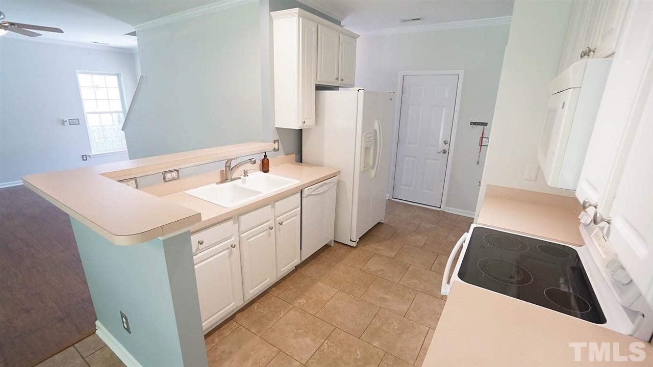 2024 Betry Place Raleigh, NC 27603 - Photo 12 of 30 Gallery Image 12