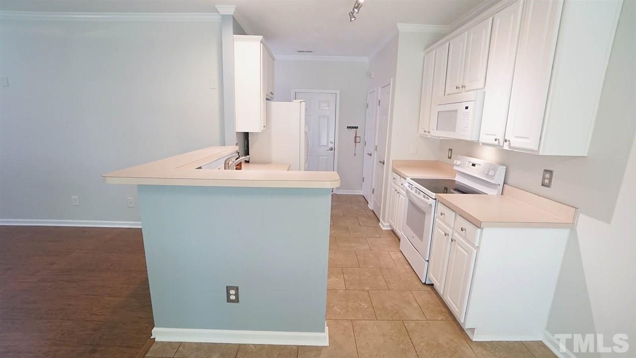 2024 Betry Place Raleigh, NC 27603 - Photo 14 of 30 Gallery Image 14