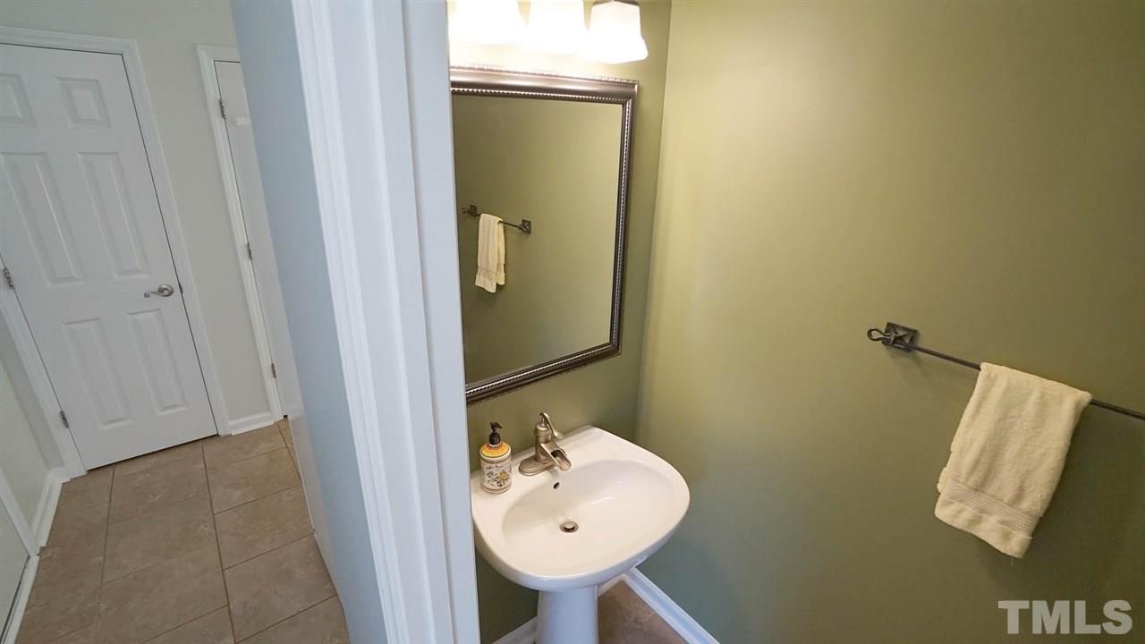 2024 Betry Place Raleigh, NC 27603 - Photo 17 of 30 Gallery Image 17