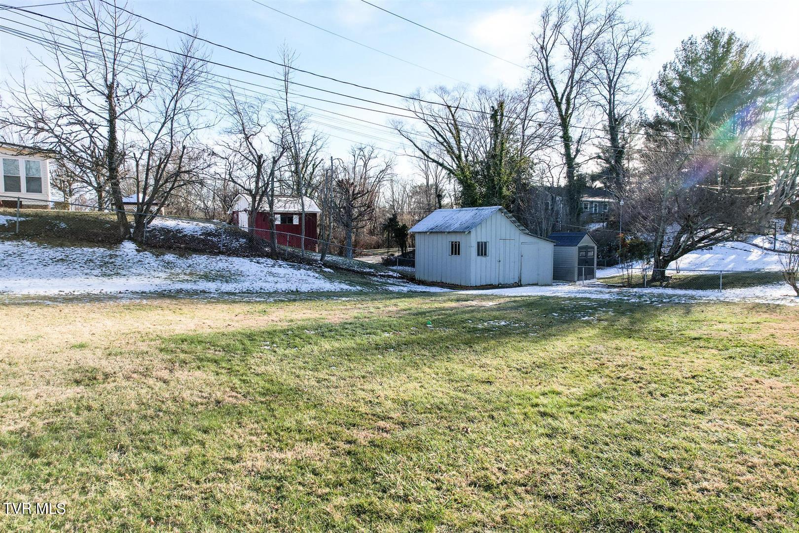210 Knob Road Greeneville, TN 37745 - Photo 34 of 41 34