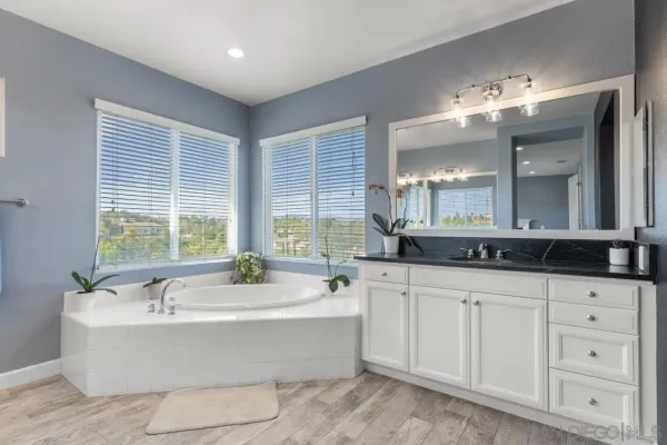 $1,550,000 | 310 Highland Oaks Court, Fallbrook, CA 92028