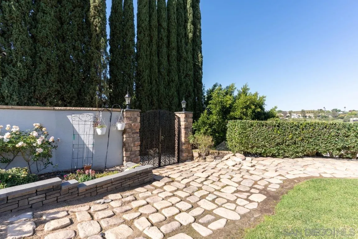 310 Highland Oaks Court Fallbrook, CA 92028 - Photo 44 of 52 a view of a backyard