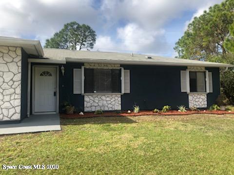 242 Sarah Road Southwest Palm Bay, FL 32908 - Photo 3 of 27 a view of front door and yard