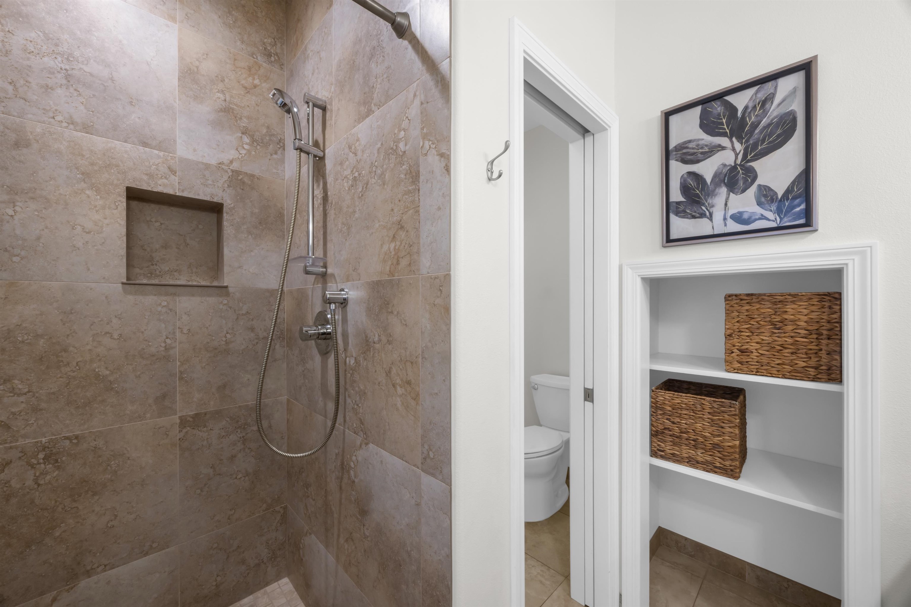 183 Kulamanu Circle Kula, HI 96790 - Photo 29 of 42 a bathroom with a shower