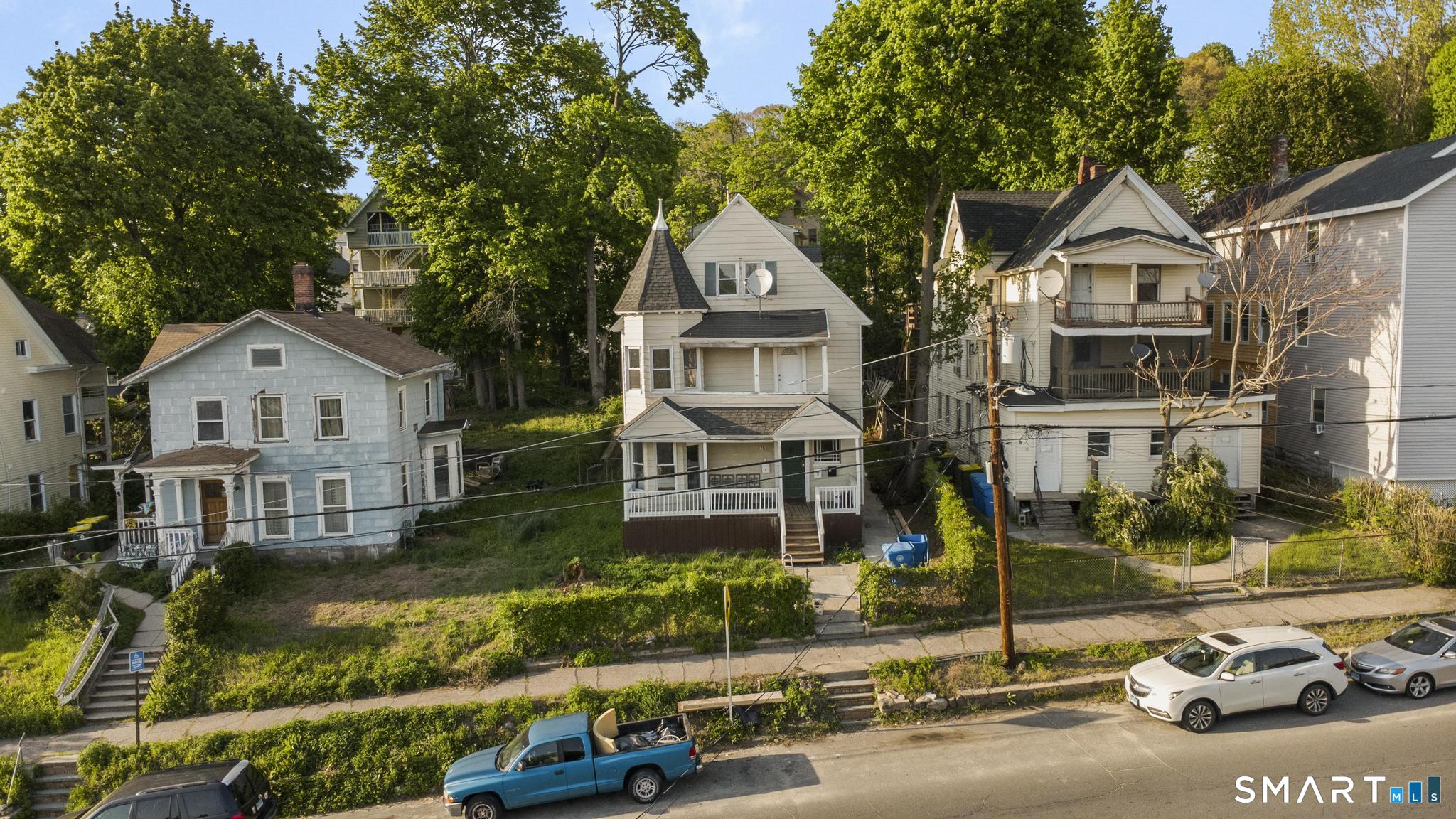 75 Walnut Street Waterbury, CT 06704 - Photo 1 of 28
