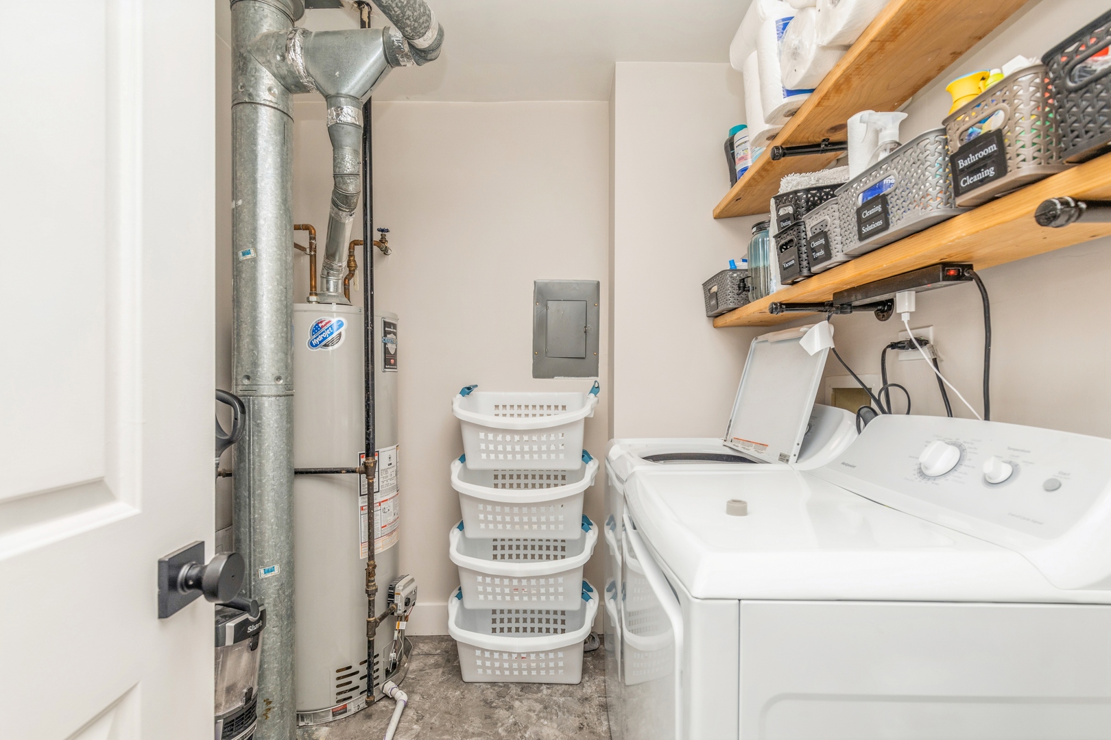 1456 North Elmhurst Road, Unit 201A Mount Prospect, IL 60056 - Photo 8 of 16 Gallery Image 8