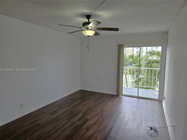 $1,875 | 4550 Northwest 9th Street, Unit 315E, Miami, FL 33126