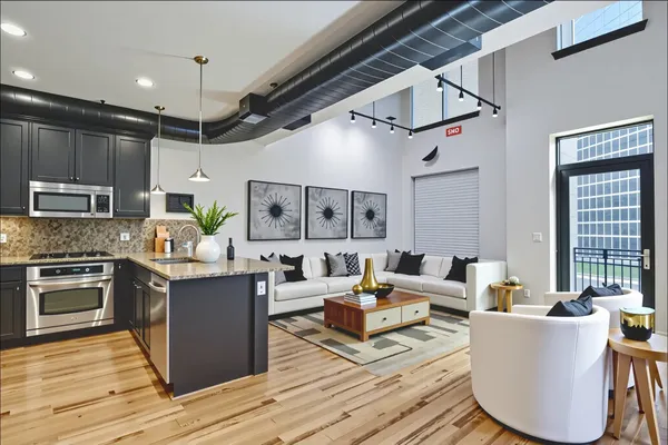 $2,600 | 5005 Hidalgo Street, Unit 413, Houston, TX 77056