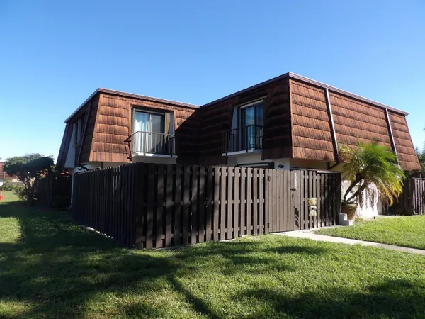 $2,275 | 2228 White Pine Circle, Unit B, Greenacres, FL 33415