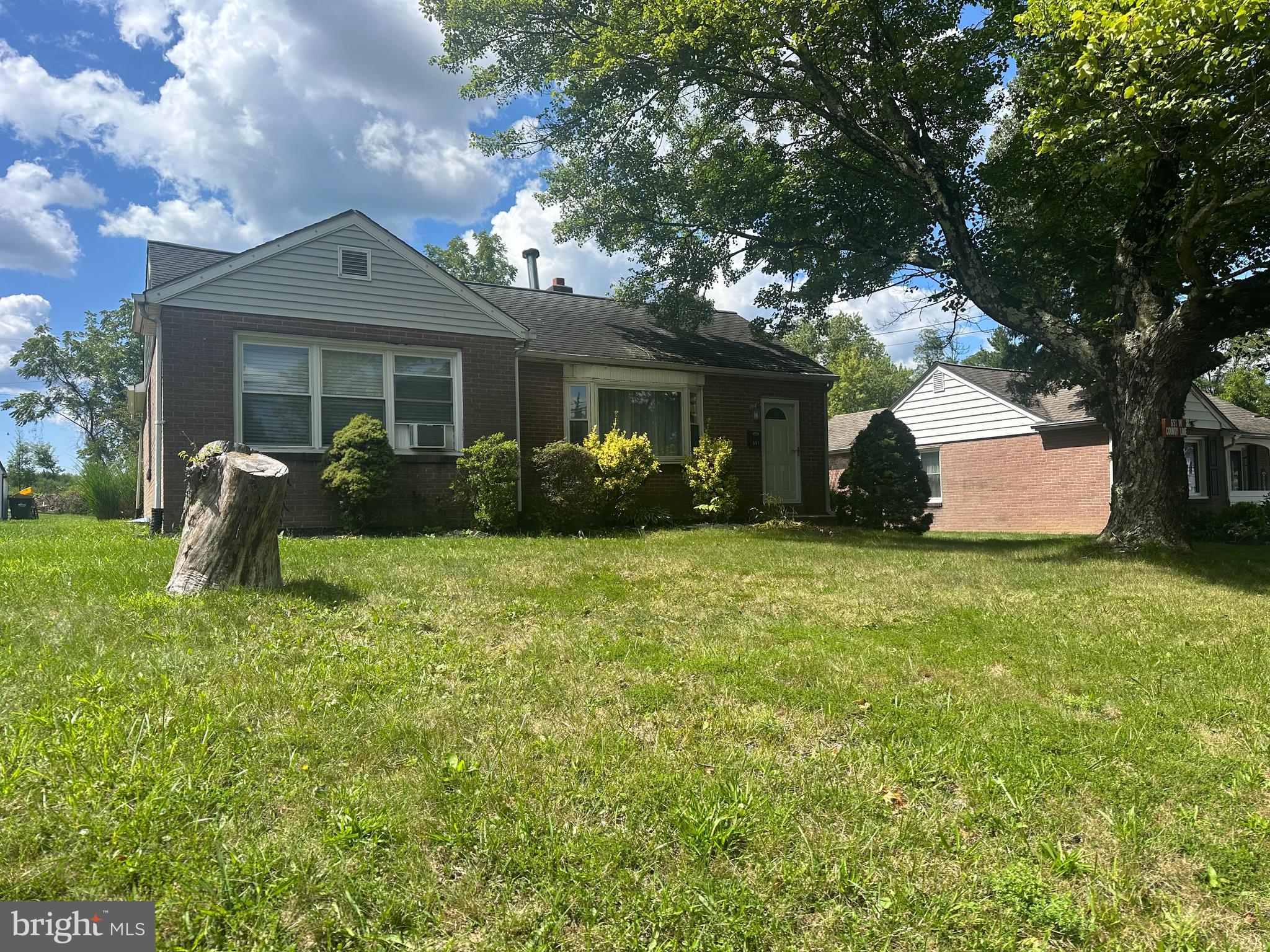 651 West County Line Road Hatboro, PA 19040 - Photo 2 of 26