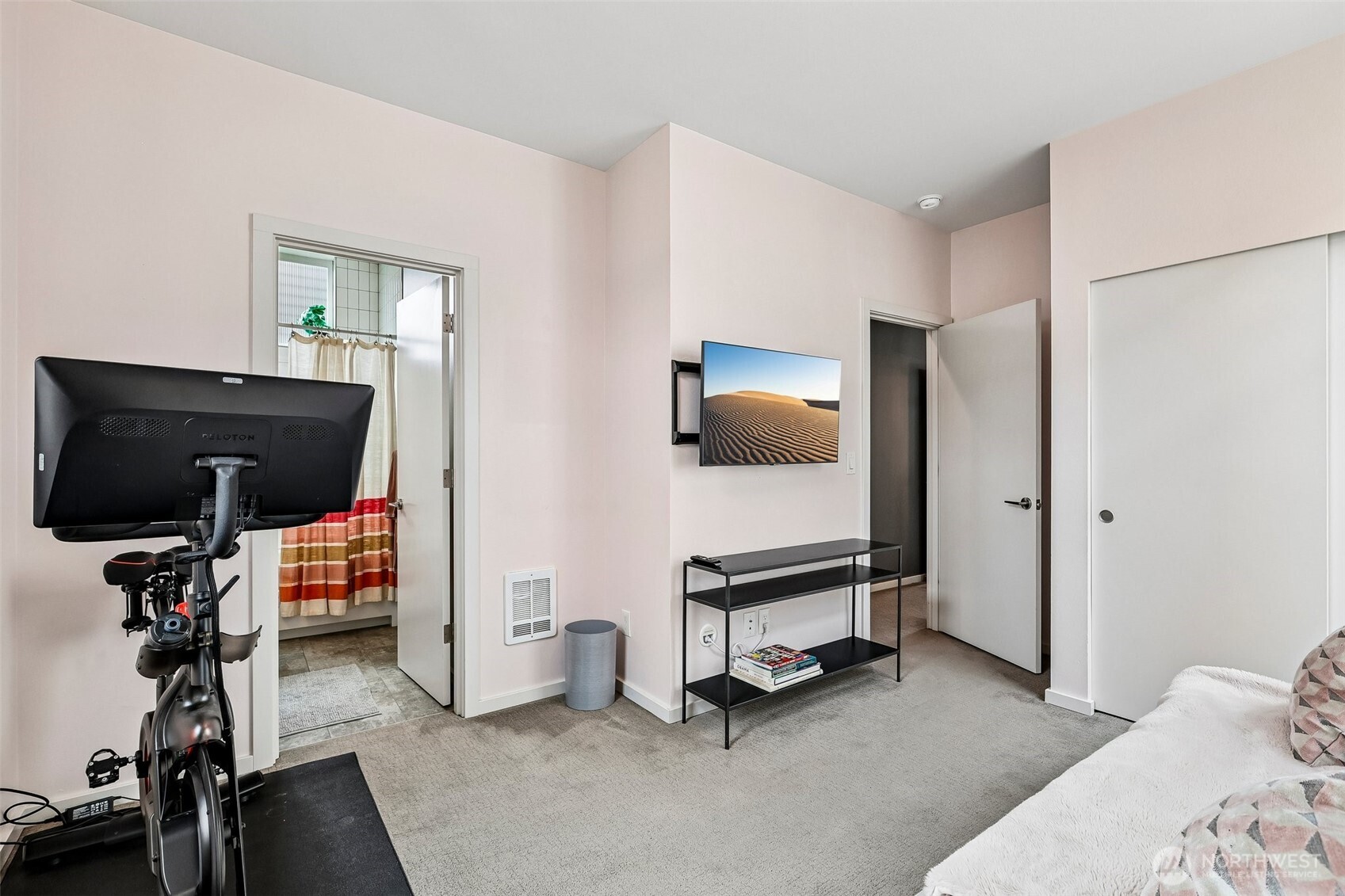 4306 Evanston Avenue North Seattle, WA 98103 - Photo 22 of 38