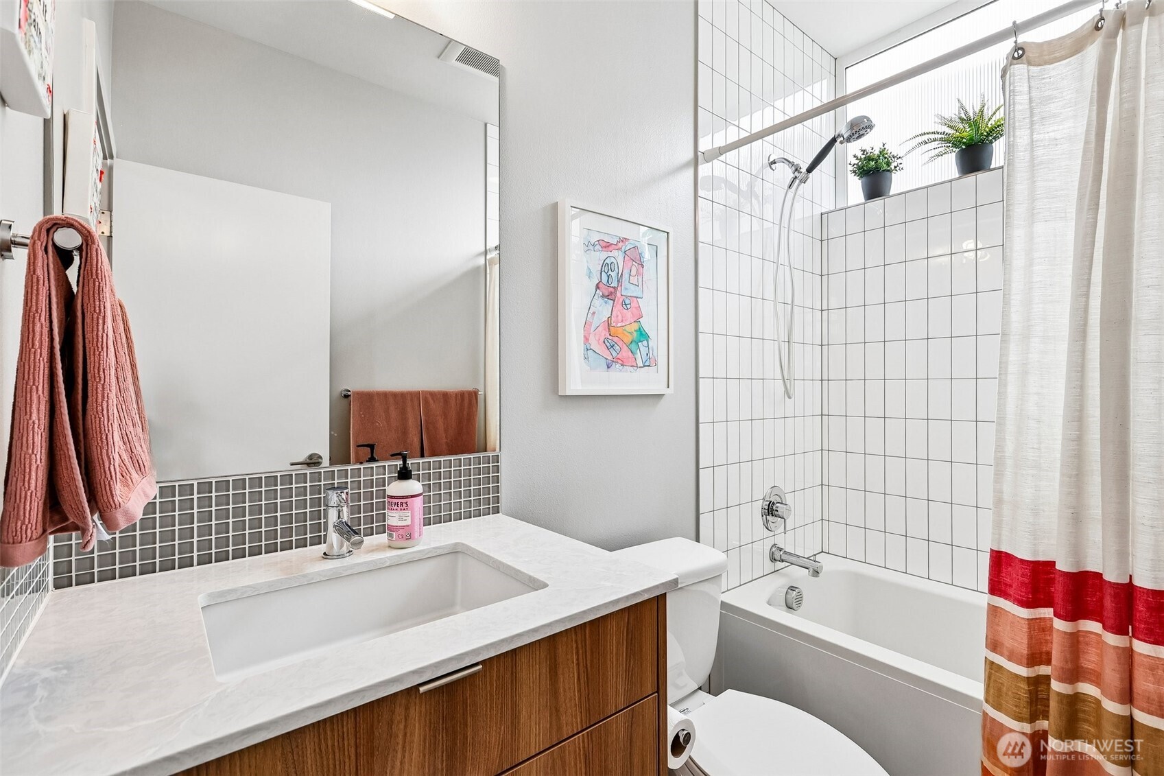 4306 Evanston Avenue North Seattle, WA 98103 - Photo 23 of 38