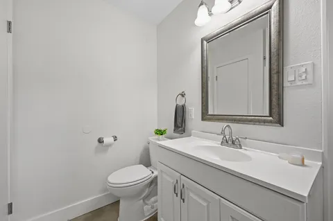 $430,000 | 7810 Wakefield Drive, Austin, TX 78749