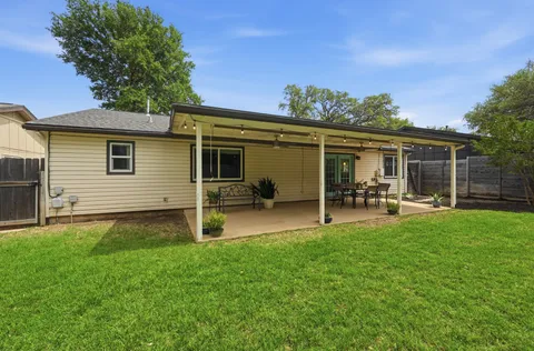 $430,000 | 7810 Wakefield Drive, Austin, TX 78749