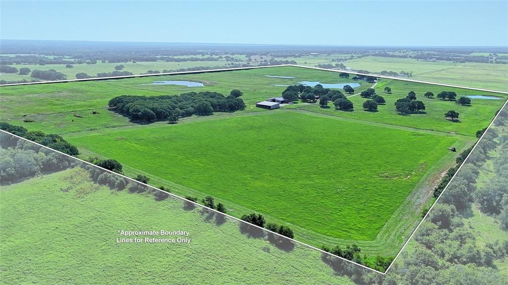 8752 Fm 1749 Sunset, TX 76270 - Photo 13 of 40 a view of a field with an ocean