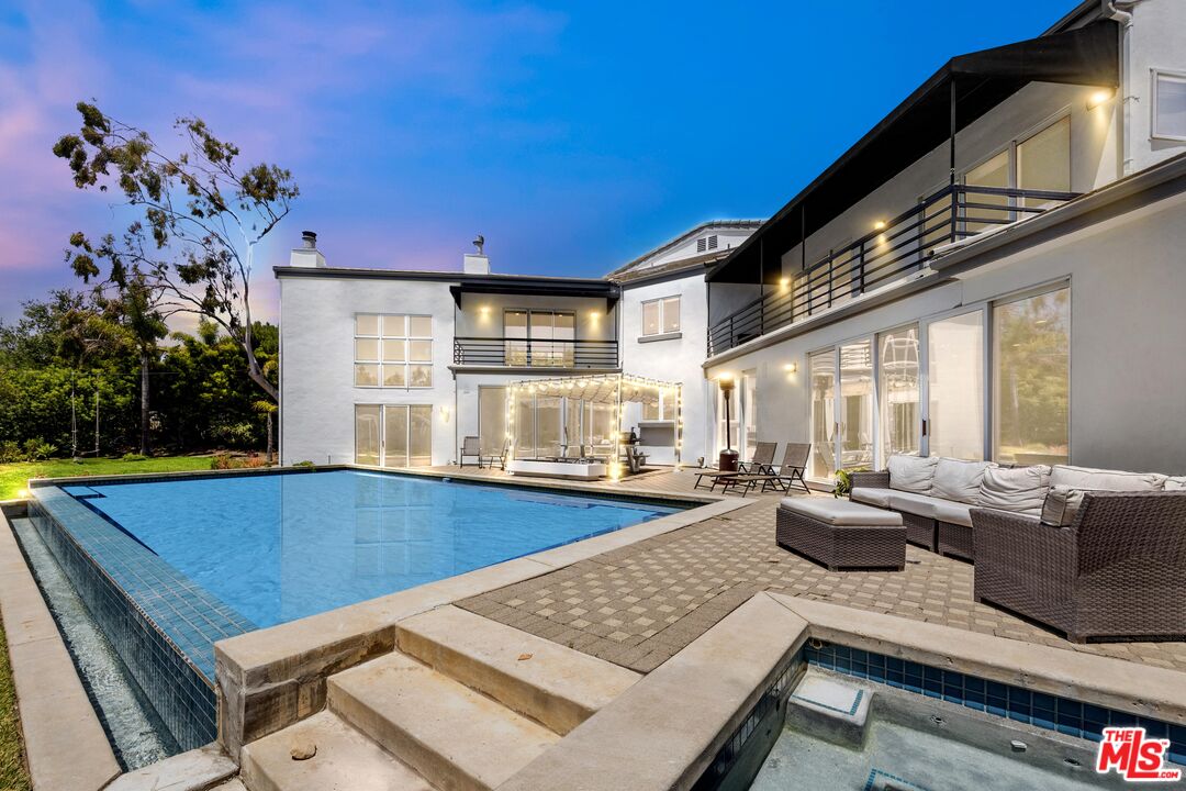 23400 West Moon Shadows Drive Malibu, CA 90265 - Photo 5 of 31