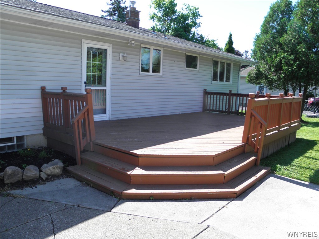 128 Minden Drive Orchard Park, NY 14127 - Photo 12 of 20 DECK