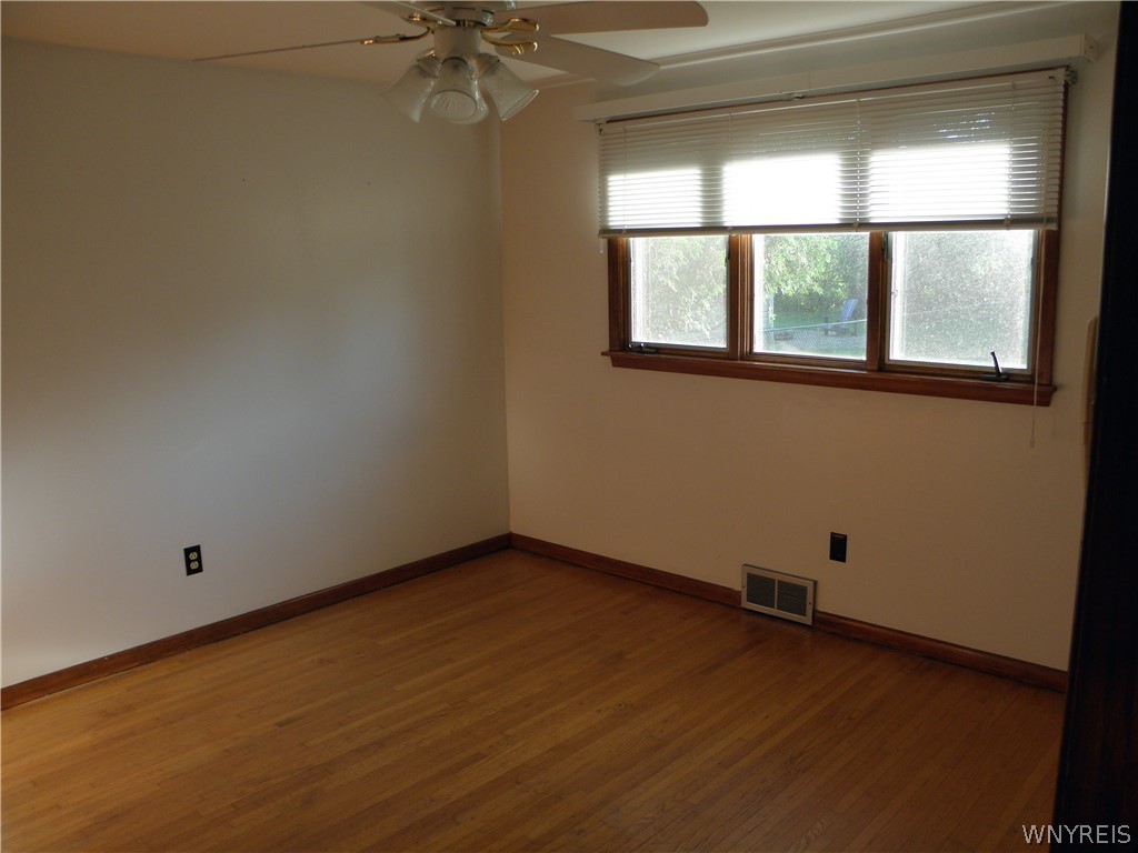 128 Minden Drive Orchard Park, NY 14127 - Photo 9 of 20 BEDROOM