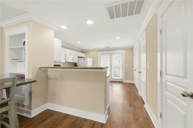 $195,000 | 1725 Harvey Mitchell Parkway South, Unit 1631, College Station, TX 77840