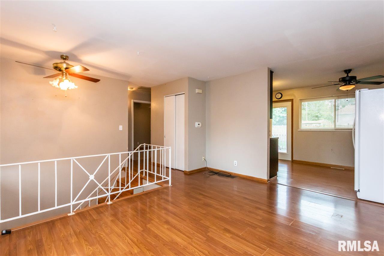 116 Douglas Road Marquette Heights, IL 61554 - Photo 5 of 31 Gallery Image 5