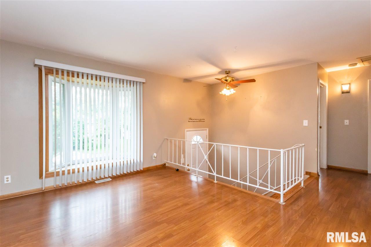 116 Douglas Road Marquette Heights, IL 61554 - Photo 6 of 31 Gallery Image 6