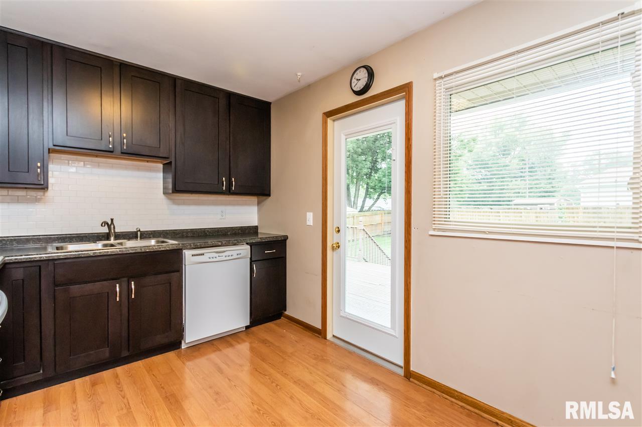 116 Douglas Road Marquette Heights, IL 61554 - Photo 7 of 31 Gallery Image 7