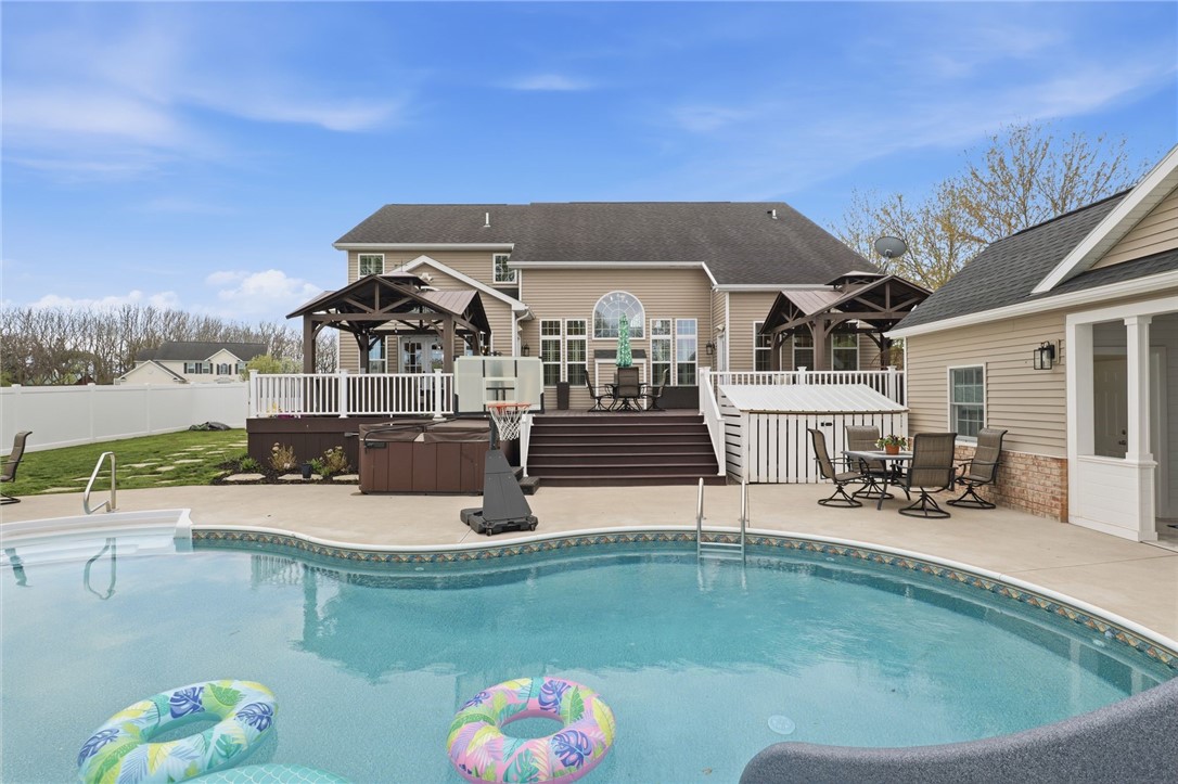 100 Triple Diamond Way Webster, NY 14580 - Photo 40 of 49