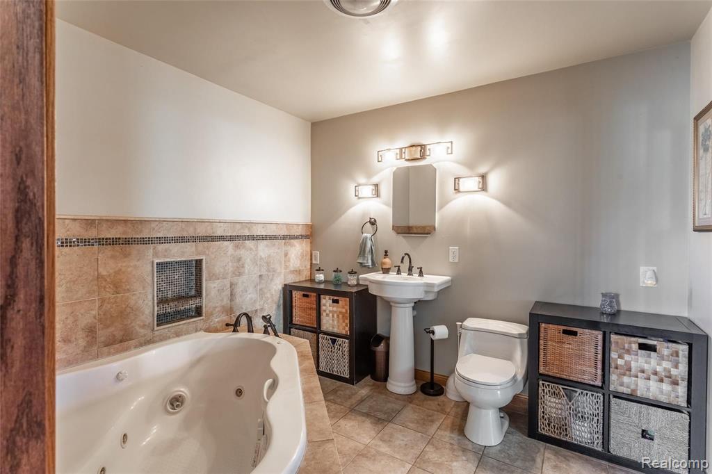 22675 Waltz Road New Boston, MI 48164 - Photo 24 of 48