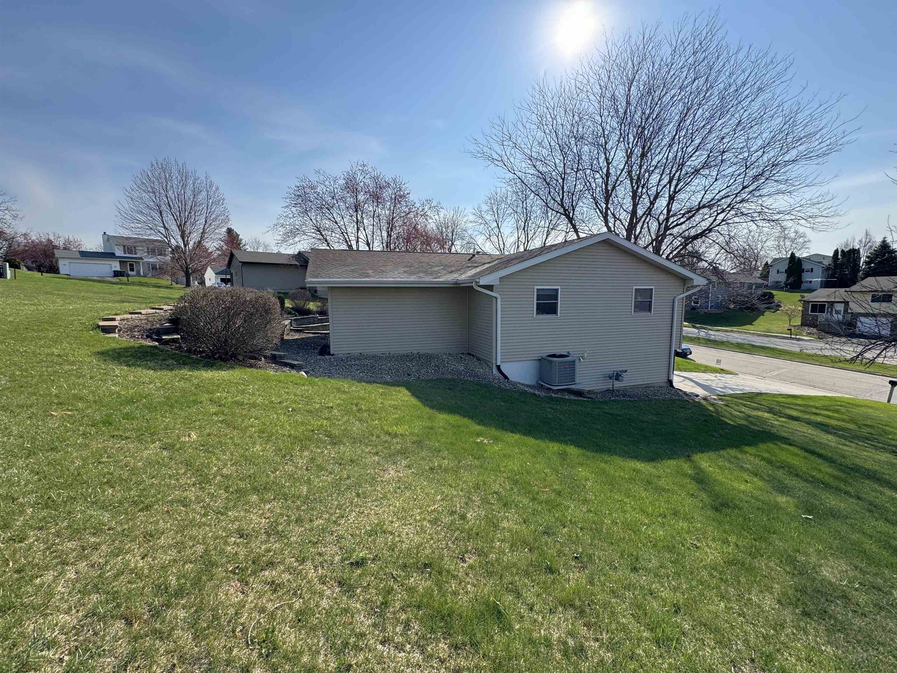 209 27th Street Monroe, WI 53566 - Photo 10 of 62