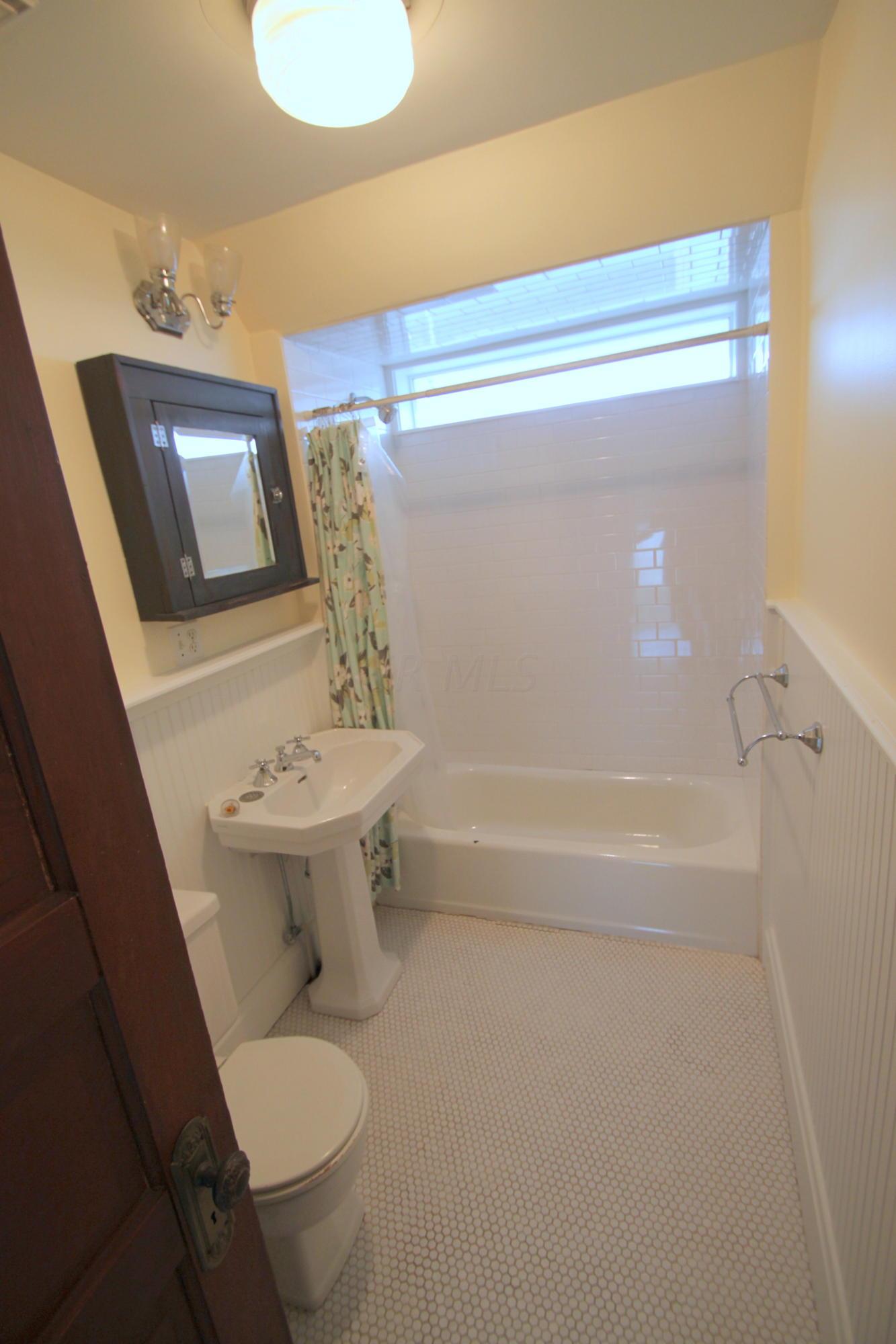 30 Crestview Road Columbus, OH 43202 - Photo 16 of 18