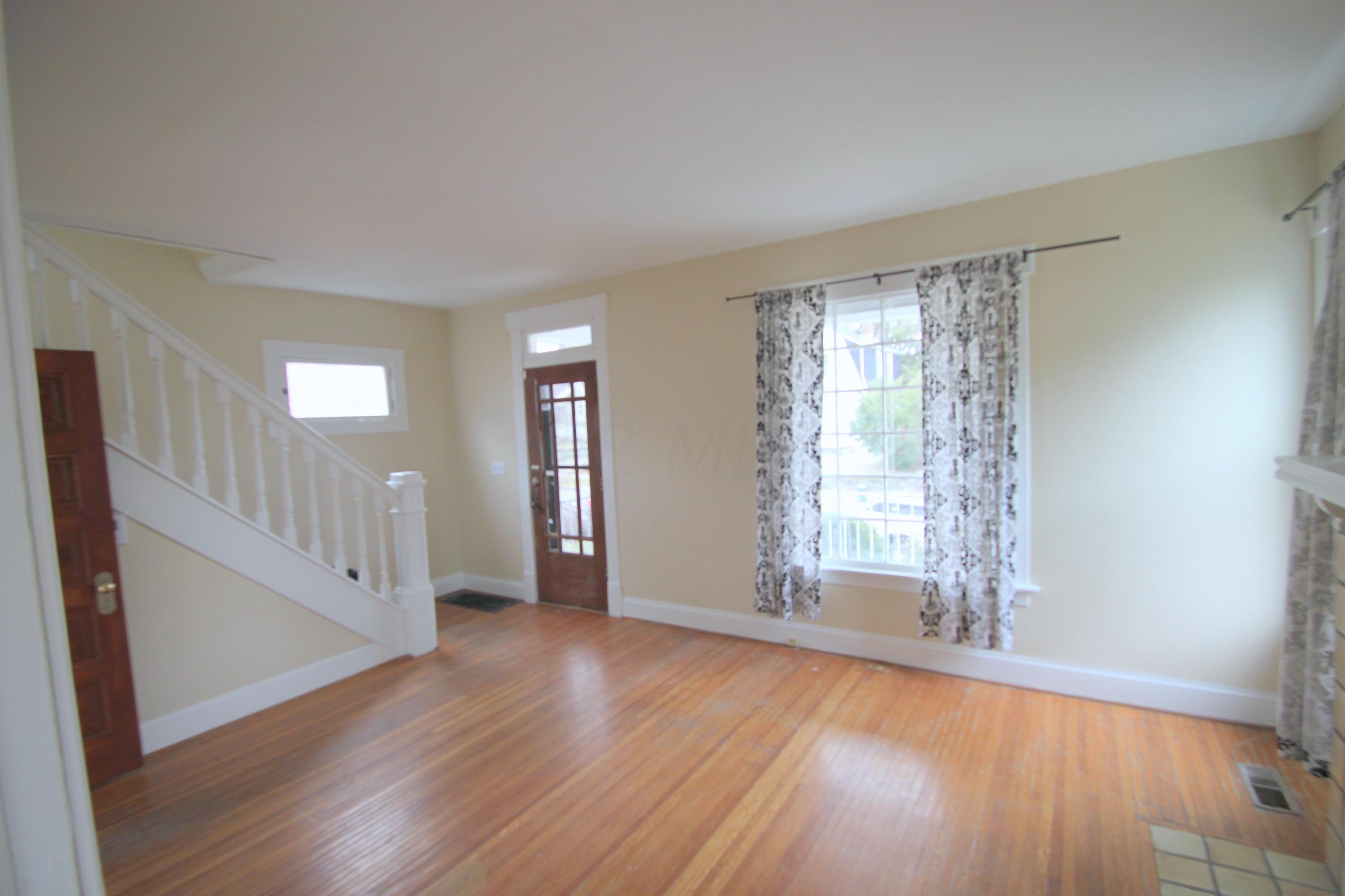 30 Crestview Road Columbus, OH 43202 - Photo 3 of 18