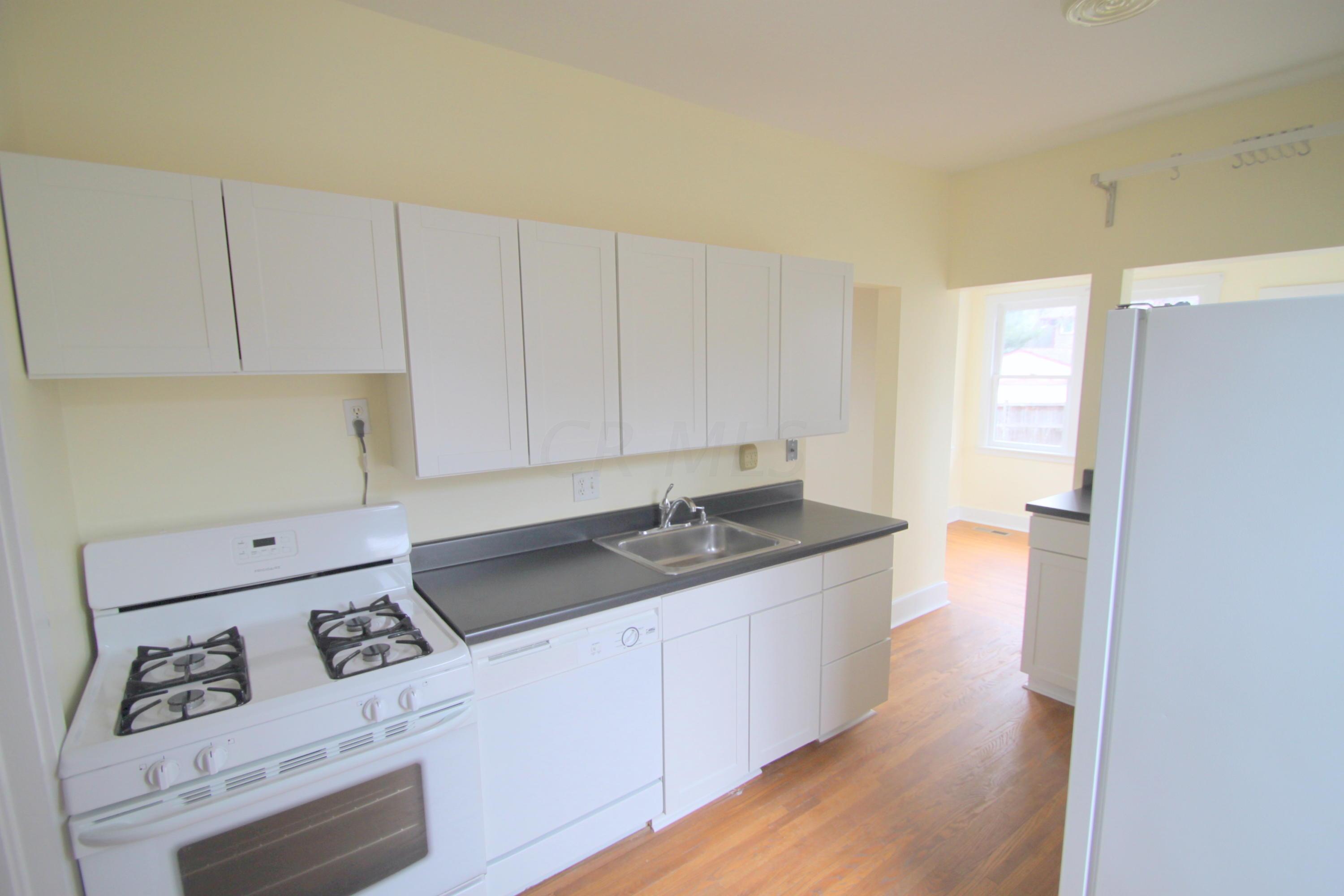30 Crestview Road Columbus, OH 43202 - Photo 8 of 18
