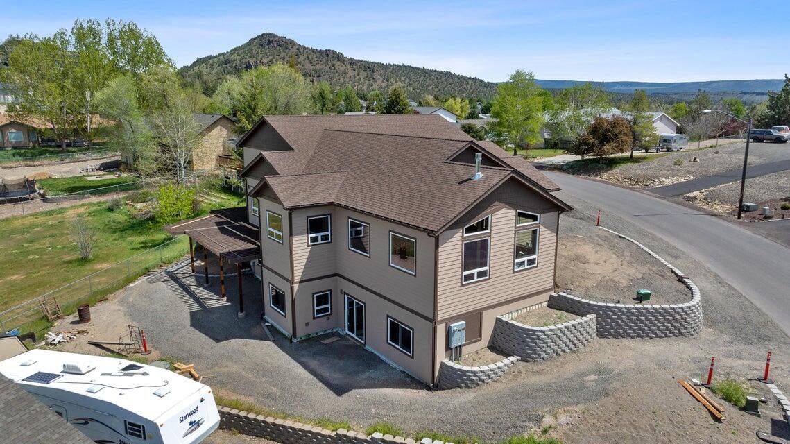 3248 Northeast Yellowpine Road Prineville, OR 97754 - Photo 4 of 56 Gallery Image 4