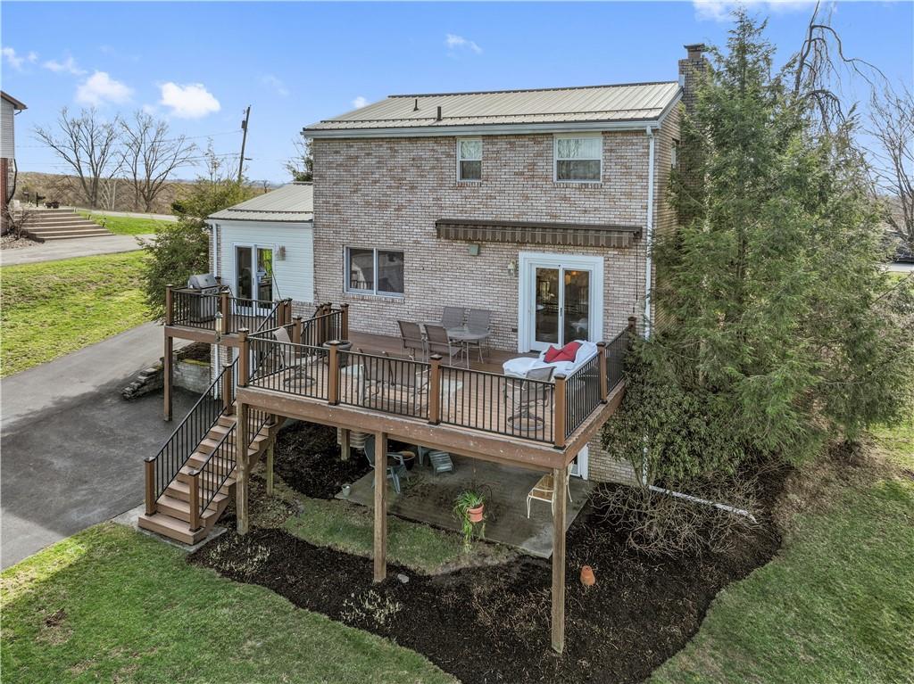 220 County Line Road Bridgeville, PA 15017 - Photo 5 of 50 Deck Party!